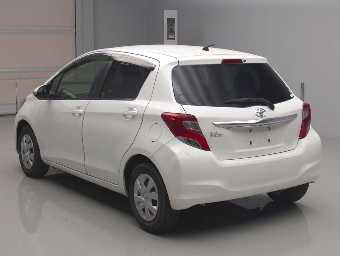 TOYOTA VITZ 2014 Image 4