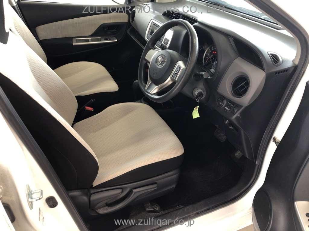 TOYOTA VITZ 2014 Image 5