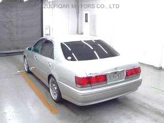 TOYOTA CROWN 2001 Image 2