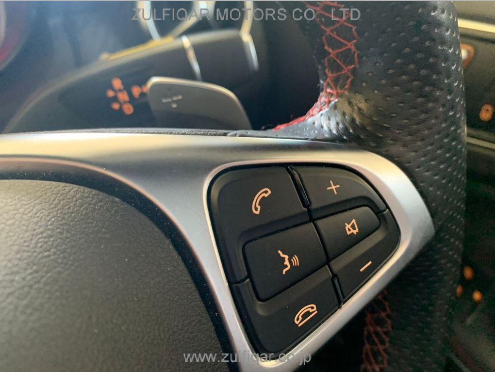 MERCEDES BENZ A CLASS 2018 Image 10