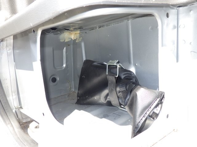 NISSAN NV350 CARAVAN 2018 Image 25