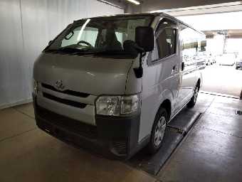 TOYOTA HIACE 2018 Image 1