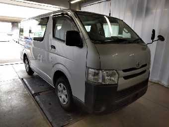 TOYOTA HIACE 2018 Image 6