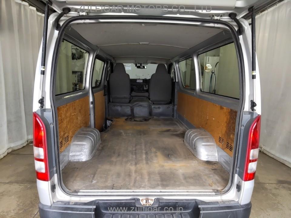 TOYOTA HIACE 2018 Image 7