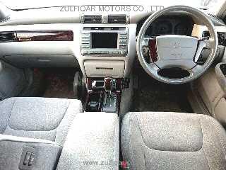 TOYOTA CROWN 2001 Image 3