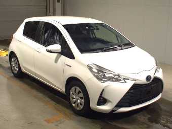TOYOTA VITZ 2020 Image 3