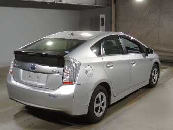 TOYOTA PRIUS PHV 2013 Image 2
