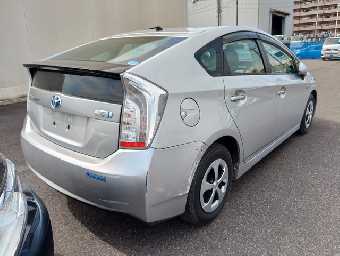 TOYOTA PRIUS PHV 2013 Image 15