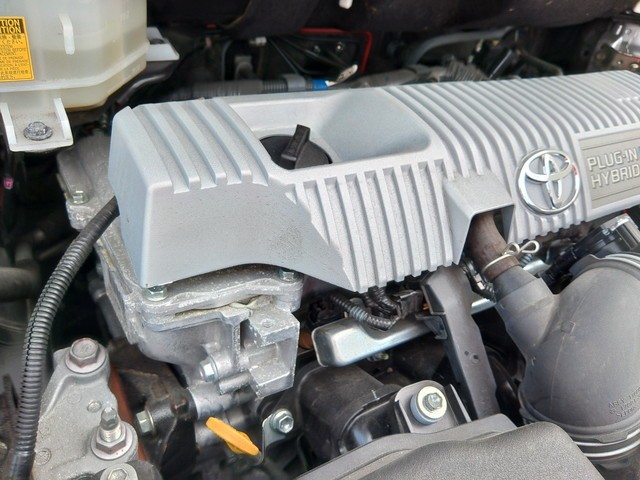 TOYOTA PRIUS PHV 2013 Image 24