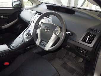 TOYOTA PRIUS PHV 2013 Image 5