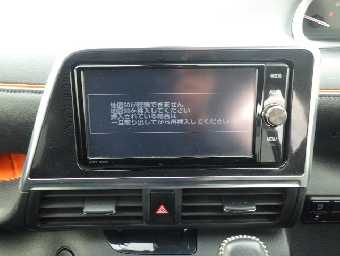 TOYOTA SIENTA 2017 Image 9