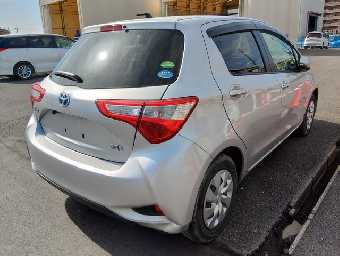 TOYOTA VITZ 2018 Image 14