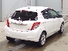 TOYOTA VITZ 2011 Image 2