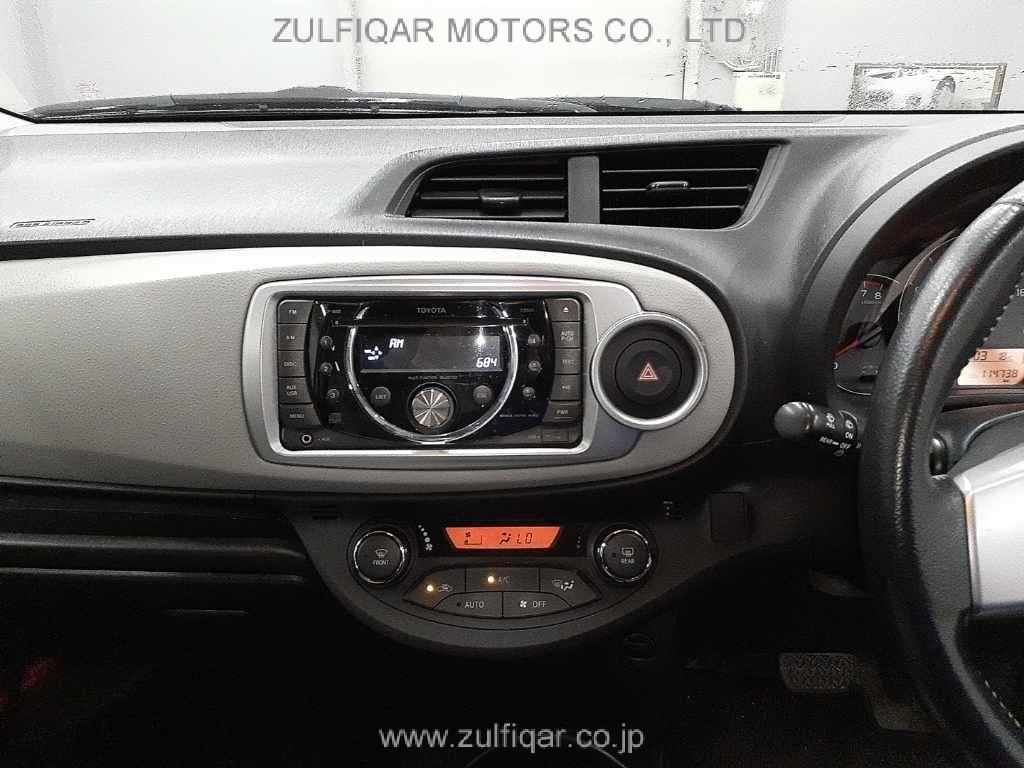 TOYOTA VITZ 2011 Image 9