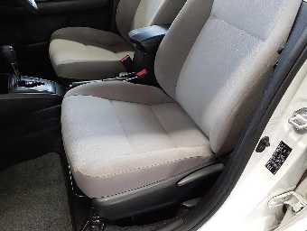 TOYOTA COROLLA AXIO 2017 Image 4