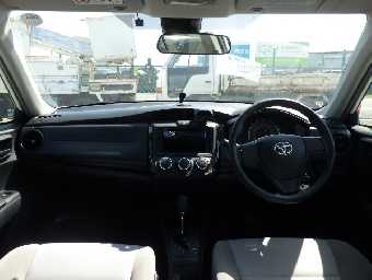 TOYOTA COROLLA AXIO 2017 Image 6