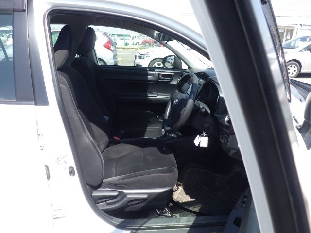 TOYOTA COROLLA AXIO 2018 Image 19