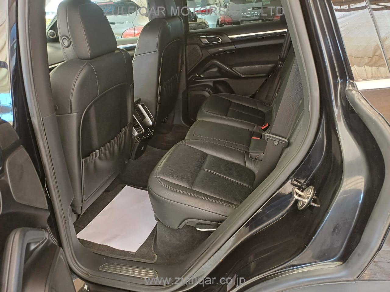 PORSCHE CAYENNE 2010 Image 23