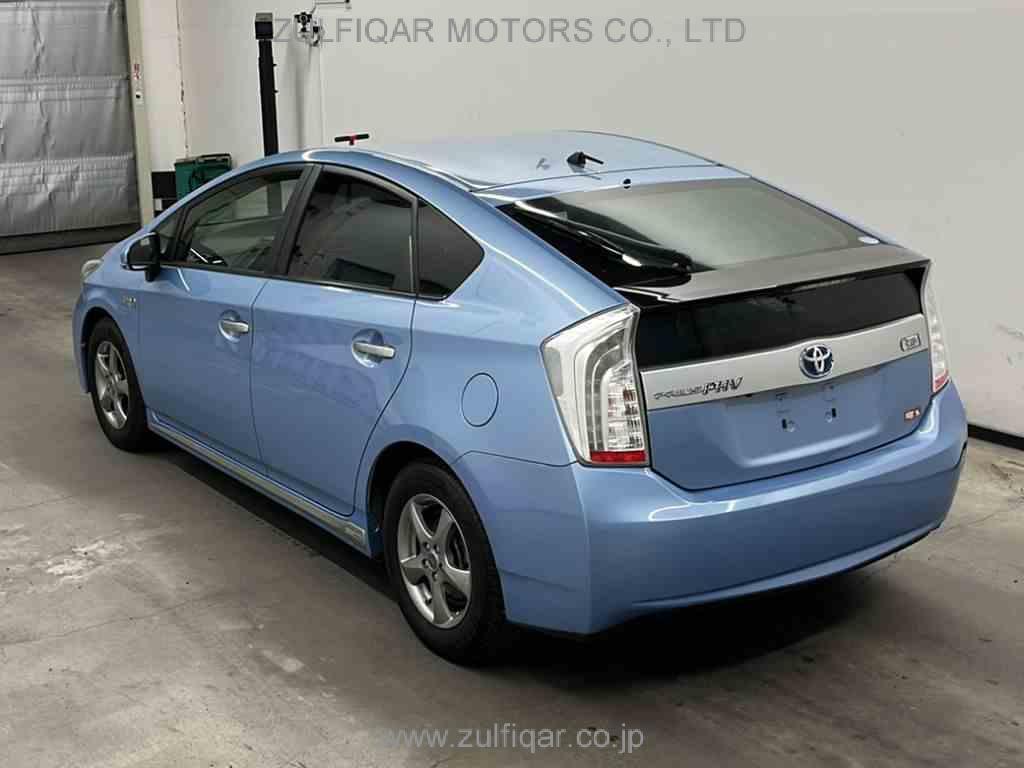 TOYOTA PRIUS PHV 2014 Image 3