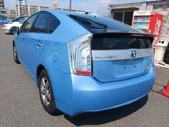TOYOTA PRIUS PHV 2014 Image 17