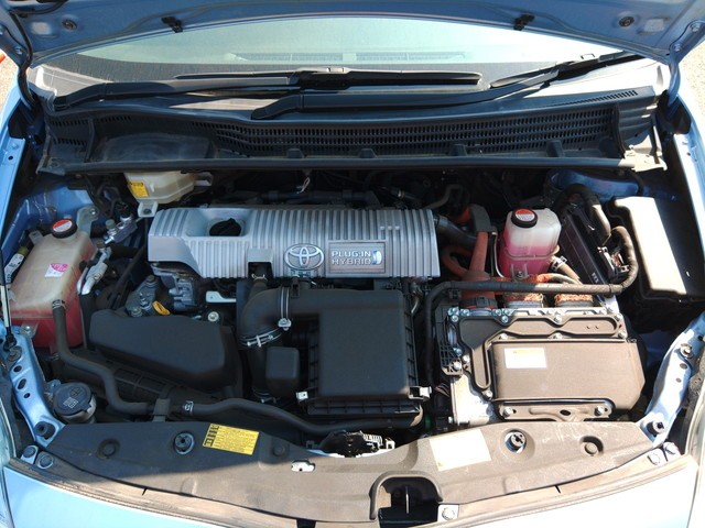 TOYOTA PRIUS PHV 2014 Image 28
