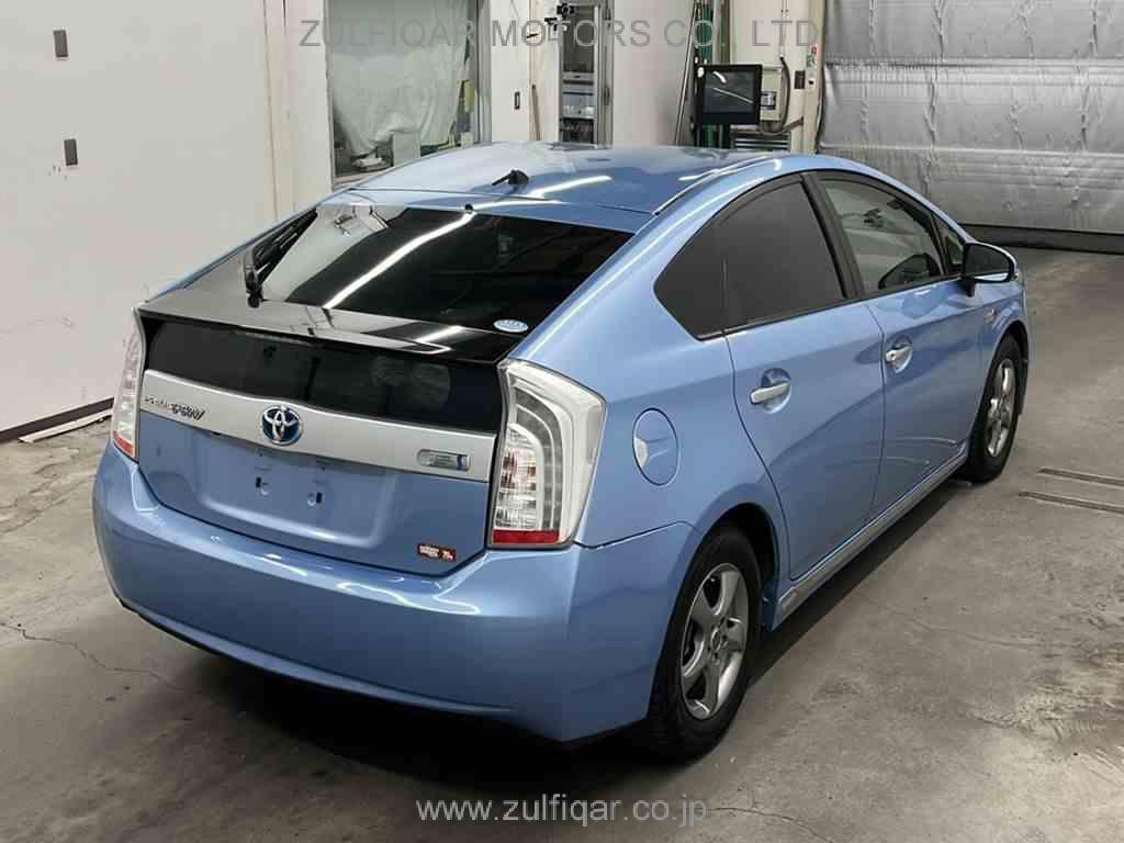 TOYOTA PRIUS PHV 2014 Image 4