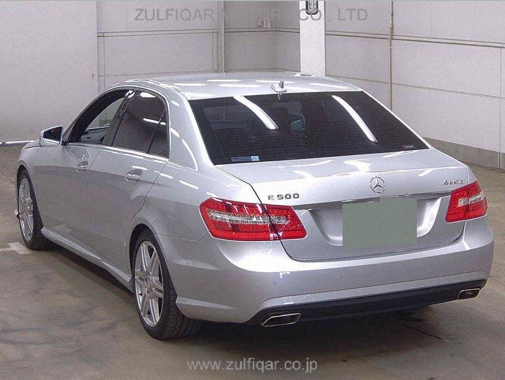 MERCEDES BENZ E CLASS 2013 Image 2