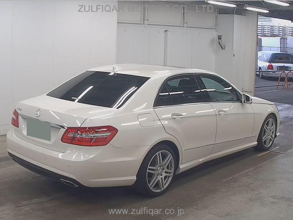 MERCEDES BENZ E CLASS 2011 Image 5