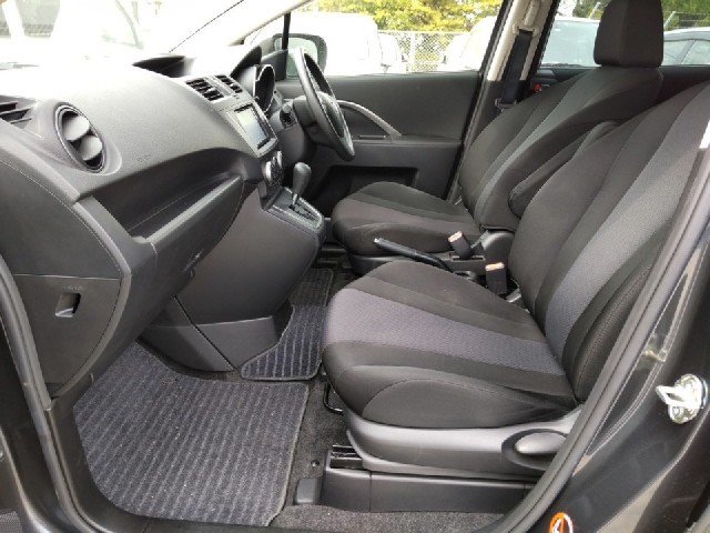 MAZDA PREMACY 2017 Image 20