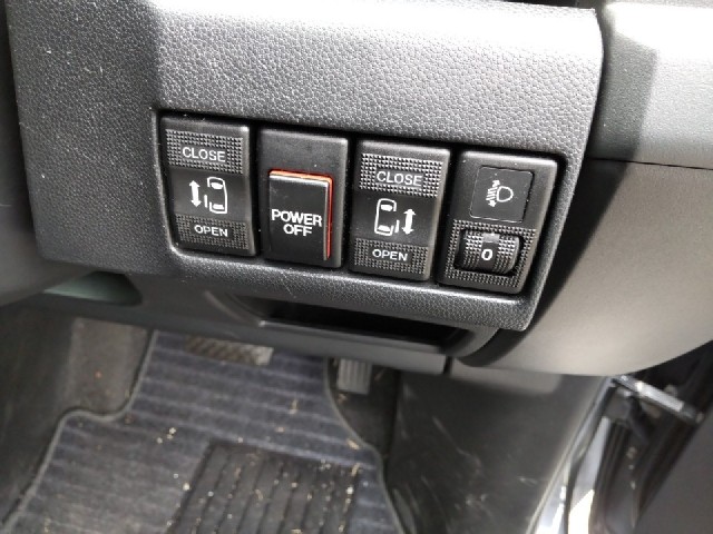 MAZDA PREMACY 2017 Image 21