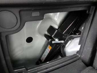 MAZDA PREMACY 2017 Image 29