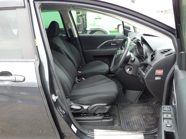 MAZDA PREMACY 2017 Image 40