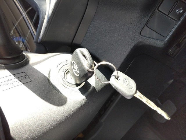 TOYOTA COROLLA AXIO 2015 Image 19