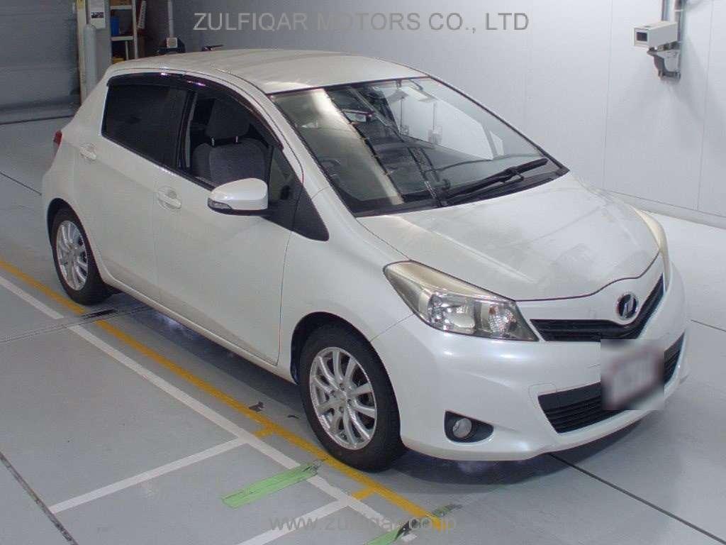 TOYOTA VITZ 2012 Image 5