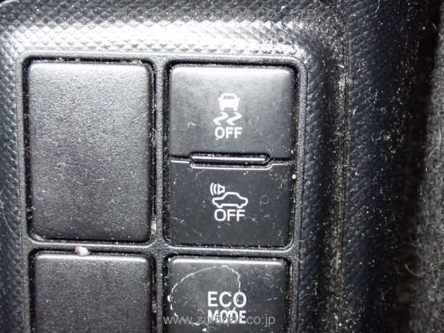 TOYOTA AQUA 2018 Image 11