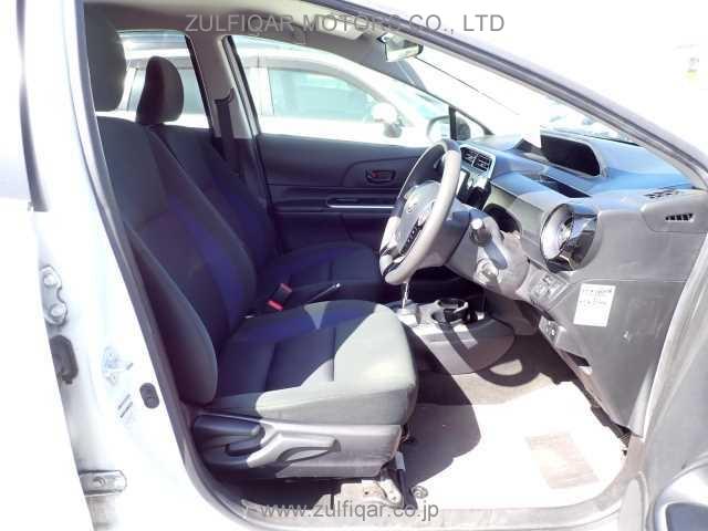 TOYOTA AQUA 2018 Image 6