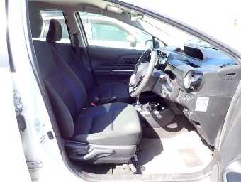 TOYOTA AQUA 2018 Image 5