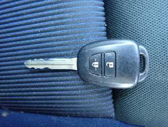 TOYOTA AQUA 2018 Image 6