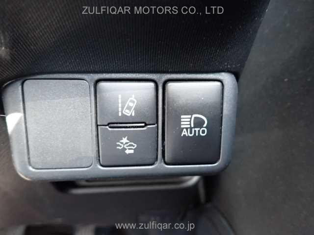 TOYOTA AQUA 2018 Image 8