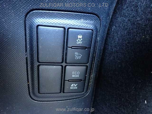 TOYOTA AQUA 2018 Image 9