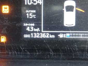 TOYOTA AQUA 2018 Image 9