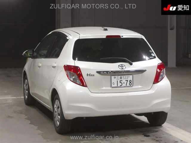 TOYOTA VITZ 2011 Image 2