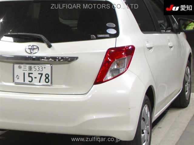 TOYOTA VITZ 2011 Image 8