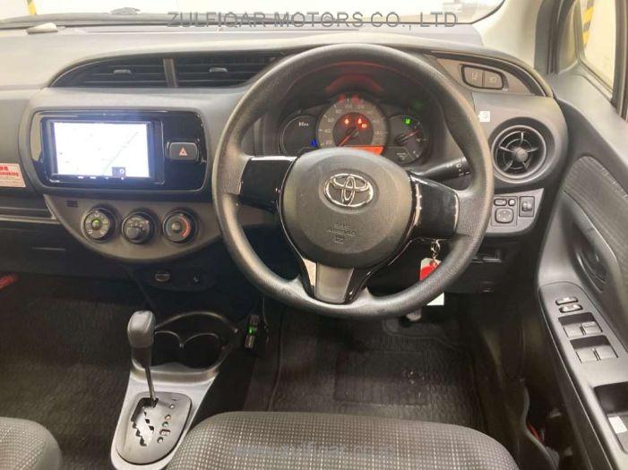 TOYOTA VITZ 2020 Image 6