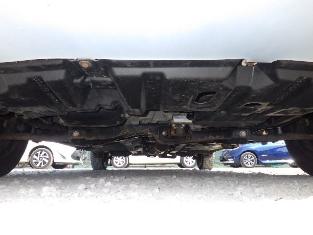 TOYOTA COROLLA AXIO 2018 Image 19