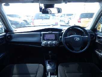 TOYOTA COROLLA AXIO 2018 Image 15