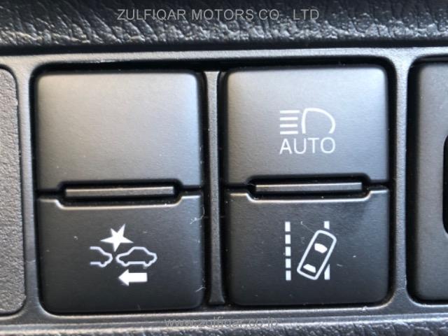 TOYOTA COROLLA AXIO 2019 Image 5