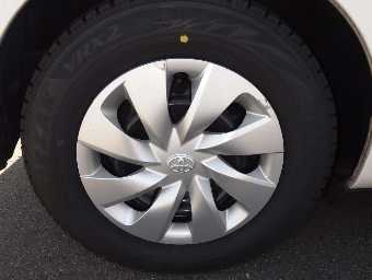 TOYOTA VITZ 2020 Image 9