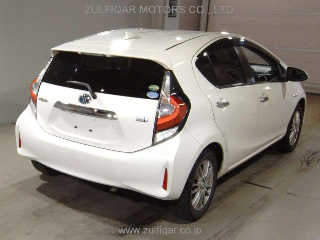 TOYOTA AQUA 2018 Image 2