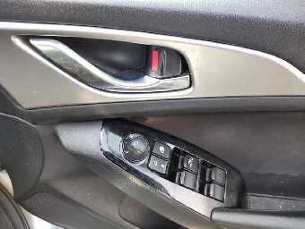 MAZDA AXELA SPORT 2018 Image 10